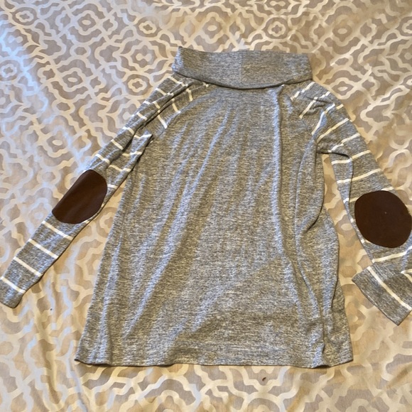 Market and Spruce grey striped shirt - Picture 4 of 4